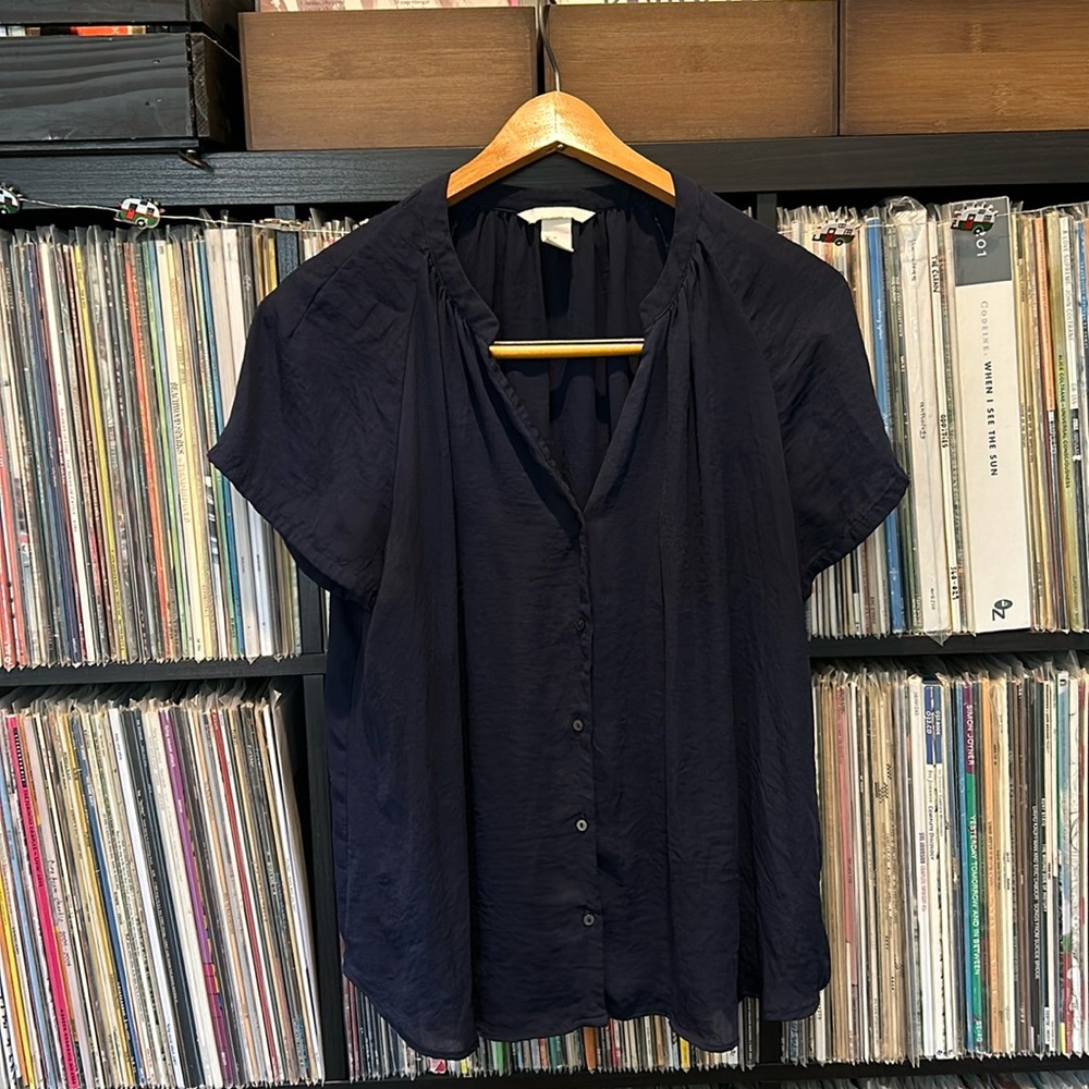 H&M Sheer Navy Blue Short Sleeve Blouse Sz 8